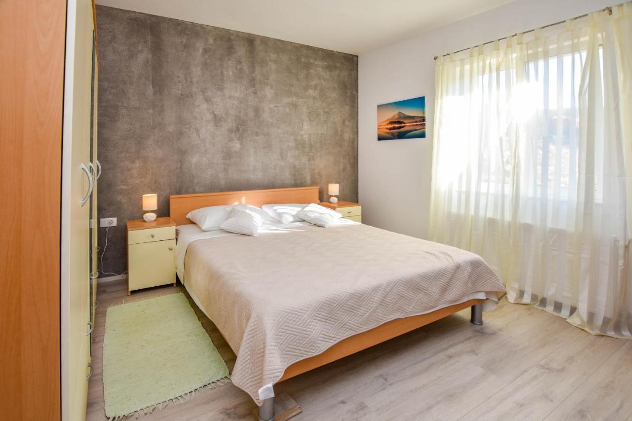Kuca Za Odmor Lucija Apartment Vrana  Luaran gambar