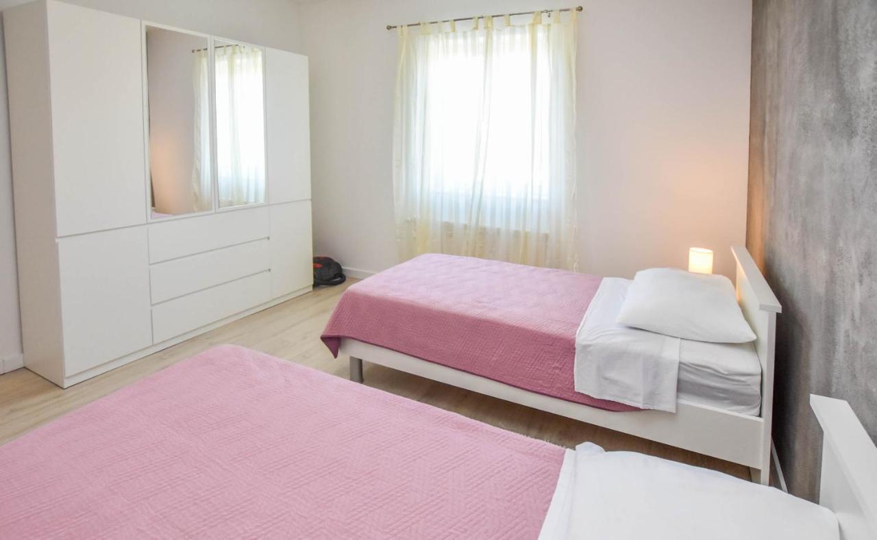 Kuca Za Odmor Lucija Apartment Vrana  Luaran gambar