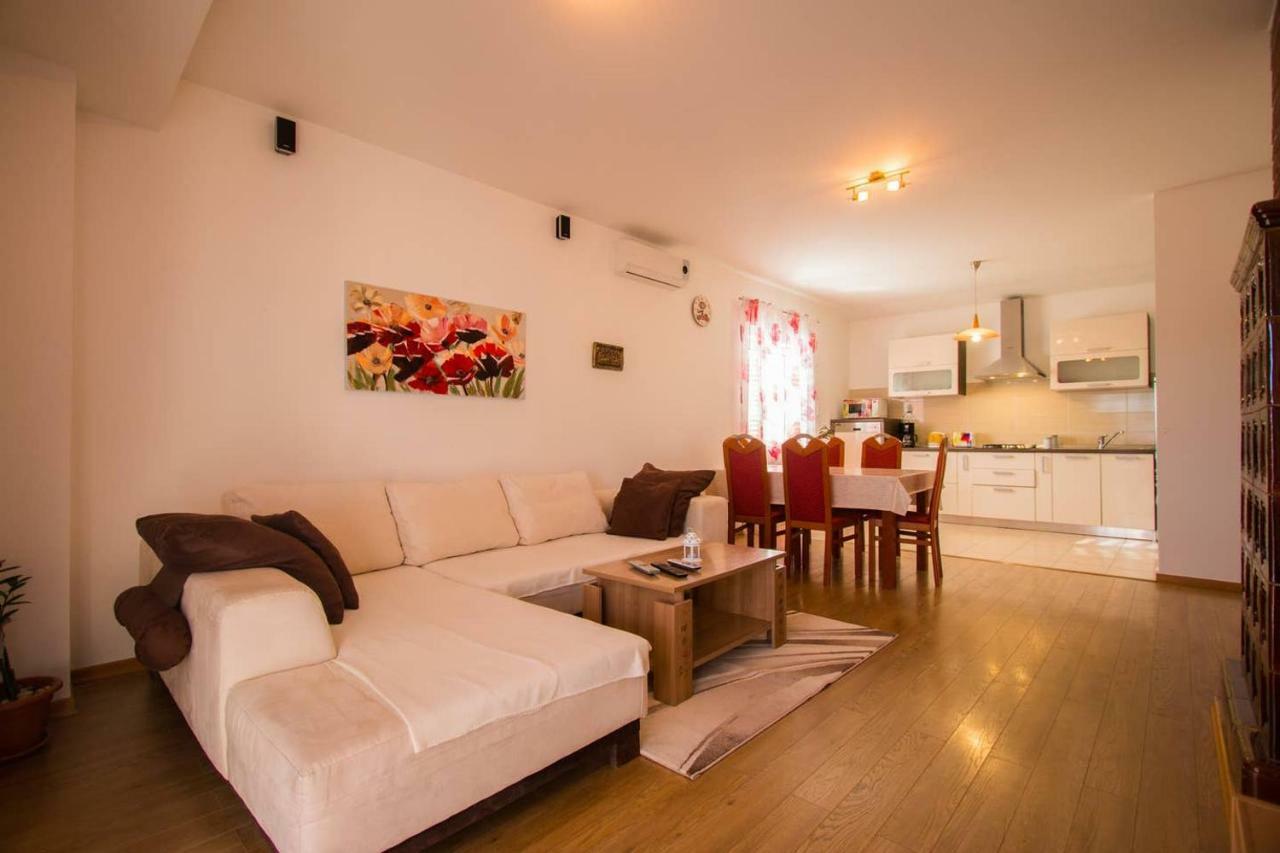 Kuca Za Odmor Lucija Apartment Vrana  Luaran gambar