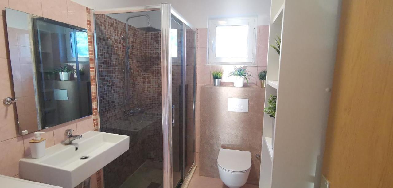 Kuca Za Odmor Lucija Apartment Vrana  Luaran gambar